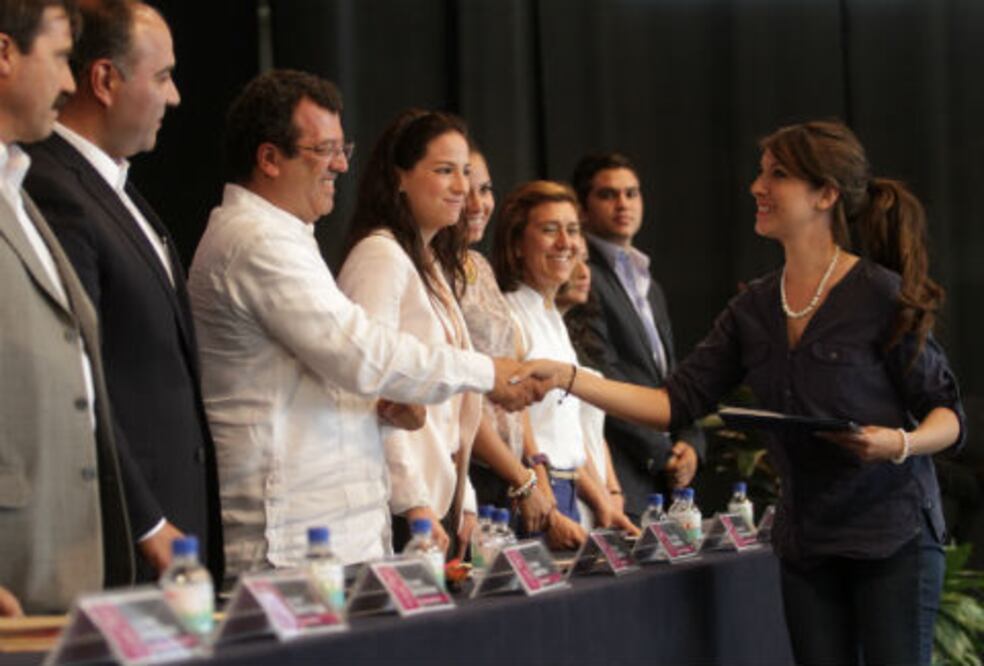 3 millones para proyectos: UAQ