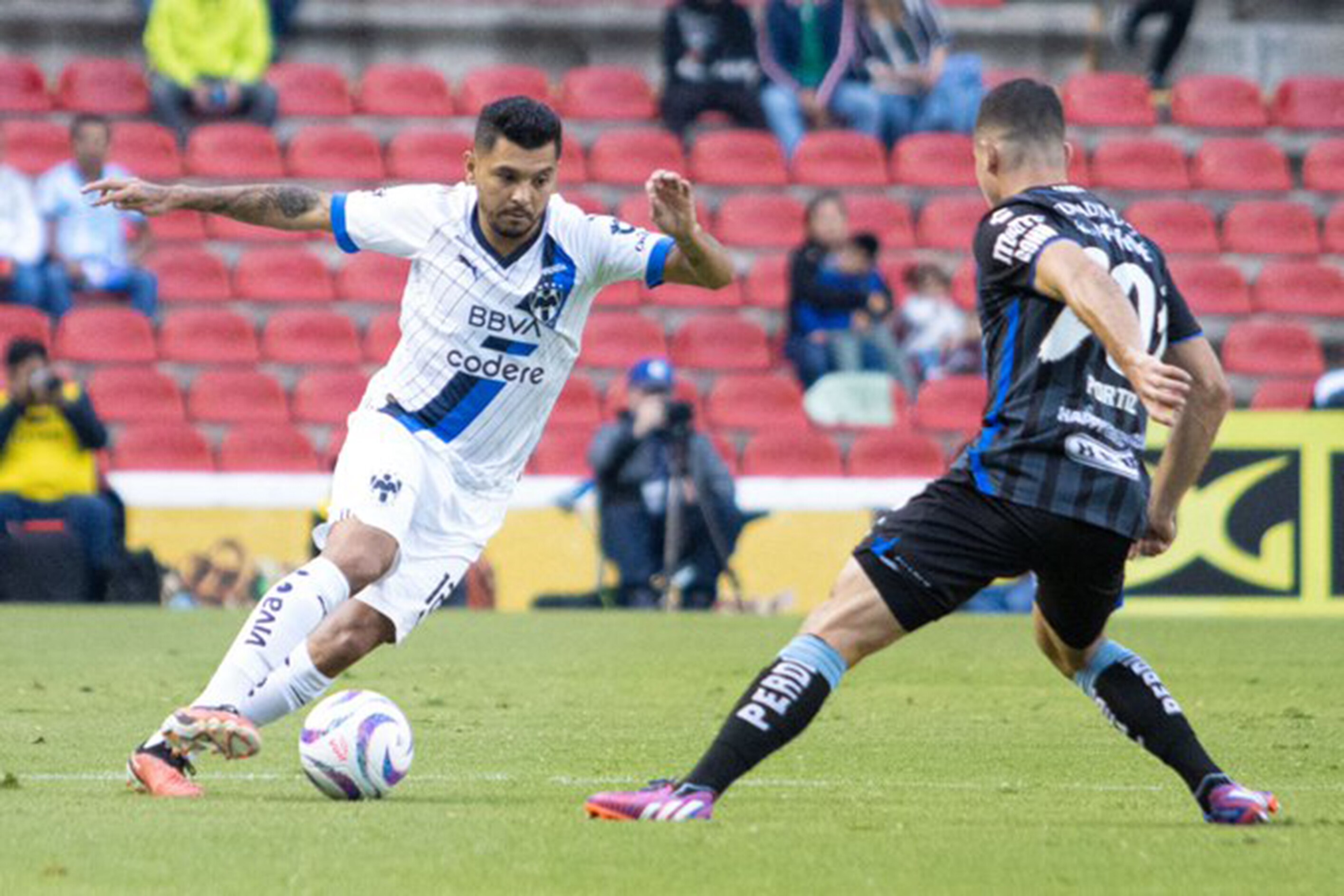 Ni por la honra. Gallos termina torneo con empate ante Rayados de Monterrey