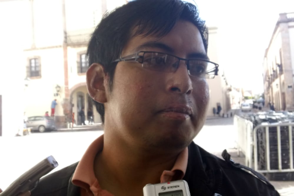 Reitera bombero herido que necesita apoyo