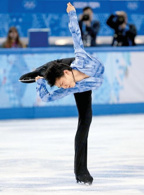 Japonés Hanyu sorprende