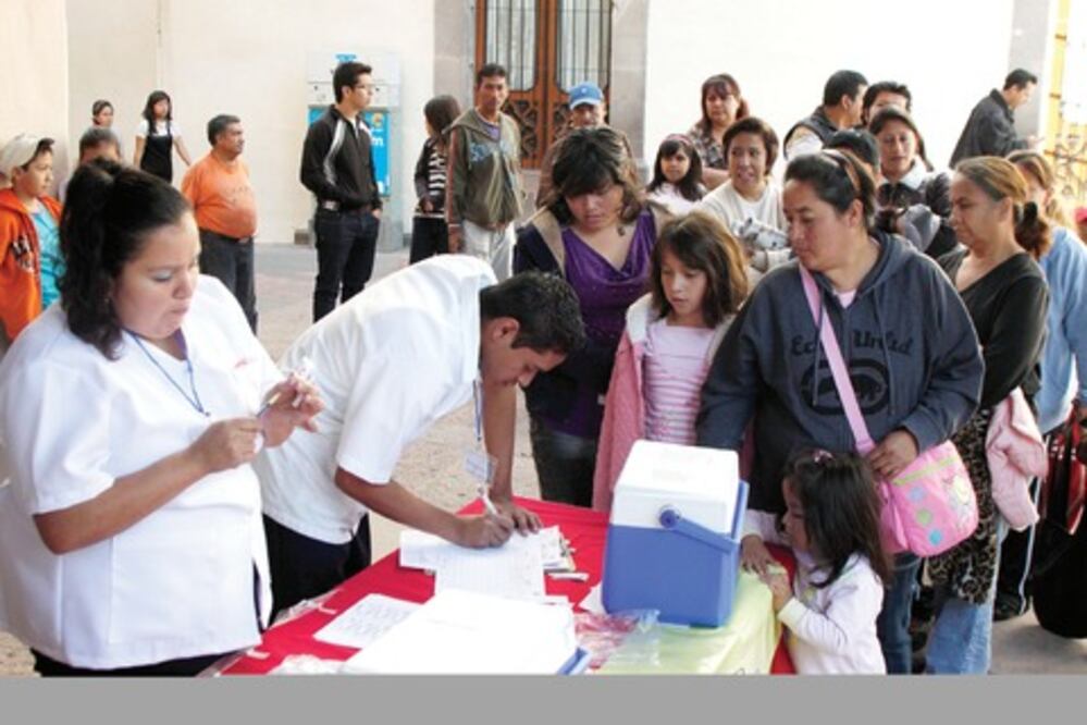 Suman 12 decesos por el virus de influenza