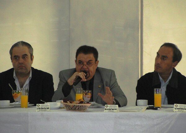 Reconocerá FECAPEQ a Profesionista del Año