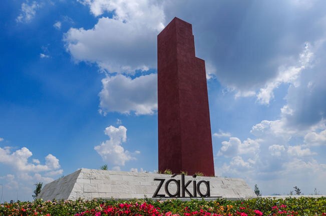 Zákia proyecta tu vida