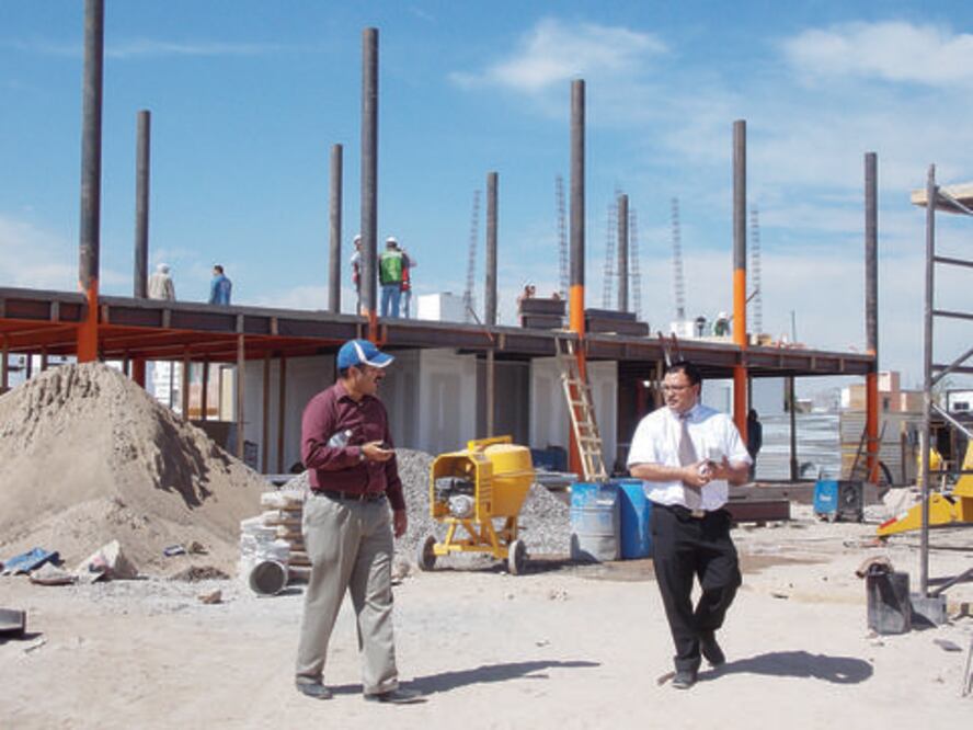 Ven cobro excesivo de IMSS a constructores