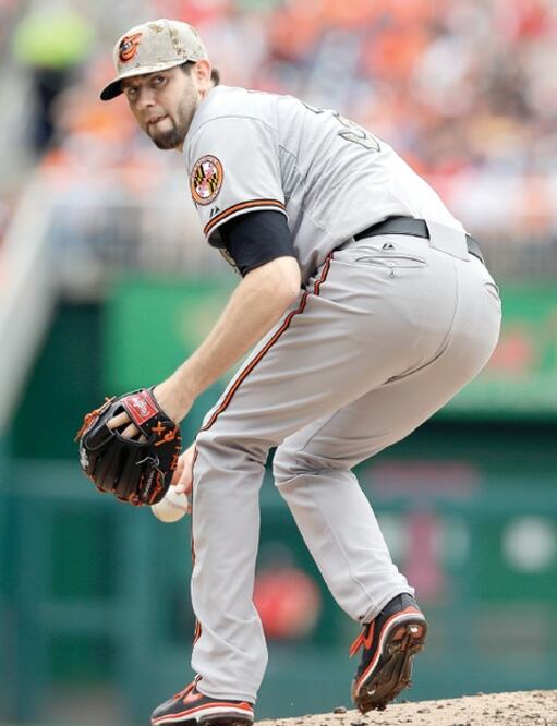 Hammel encamina a Orioles con respaldo