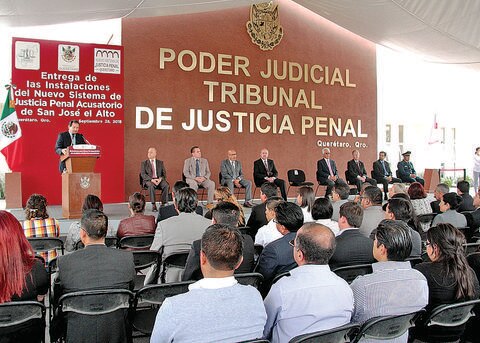 López entrega nueva obra para sistema de justicia penal