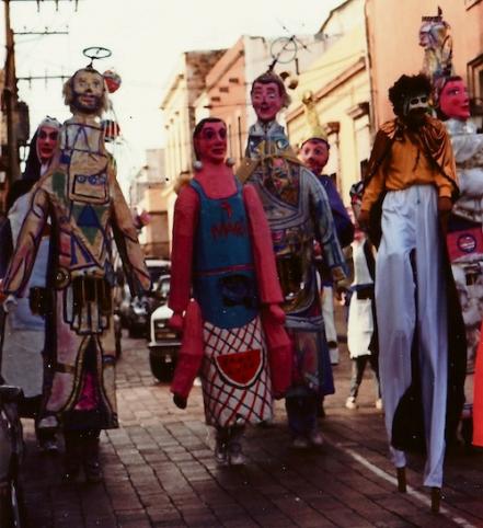 Las mojigangas en la mirada de dos artistas