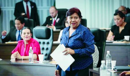 Roban 80 mil pesos a diputada Herlinda Vázquez