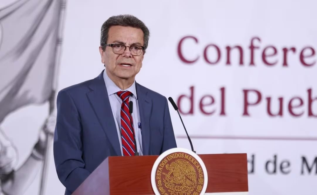 Víctor Hugo Borja, director de la Cofepris, en la “Mañanera del Pueblo” del miércoles 10 de junio de 2026 en Palacio Nacional. Foto: Diego Simón Sánchez/ EL UNIVERSAL