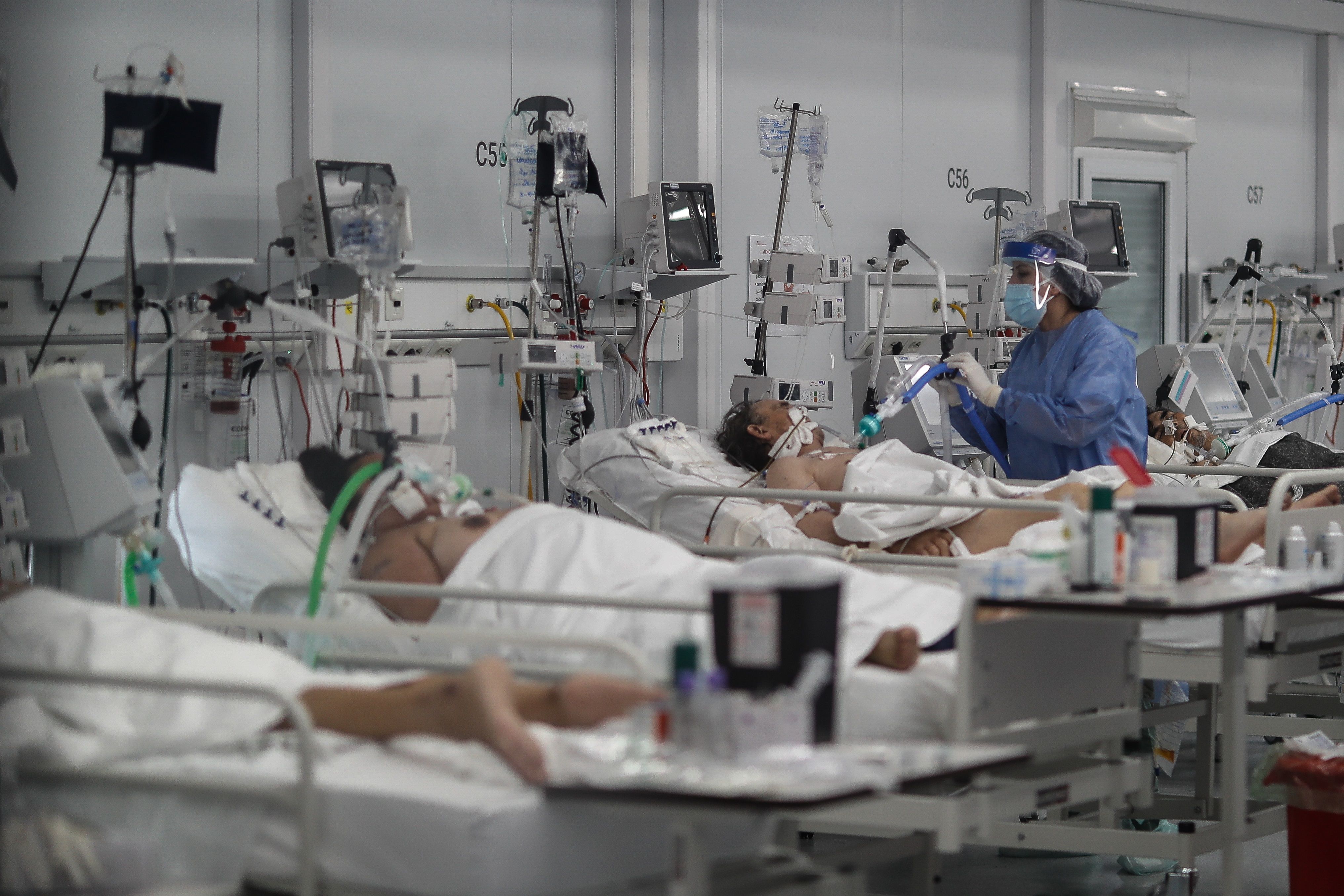 Reportan cerca de 200 pacientes hospitalizados por Coronavirus