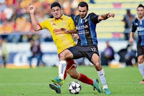 Cardozo saca el pecho por Gallos Blancos