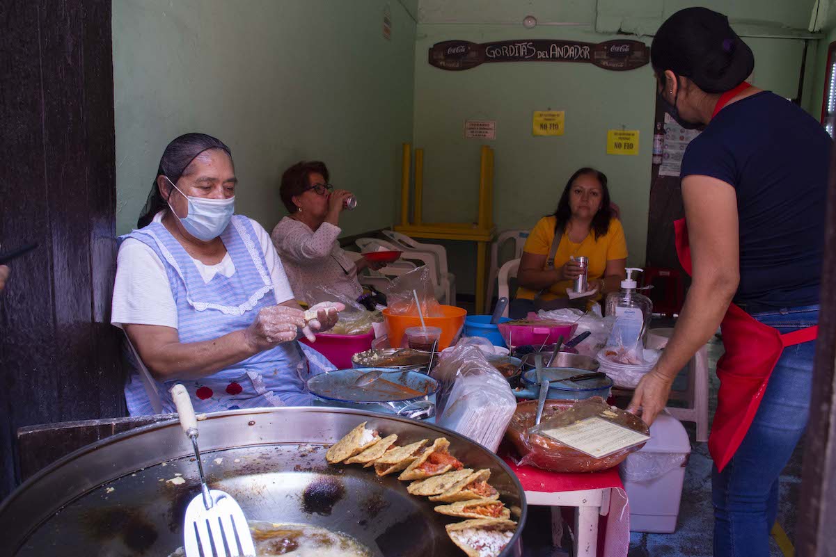 Las gorditas del Andador Libertad, el antojito que deleita a los queretanos desde hace 44 años 