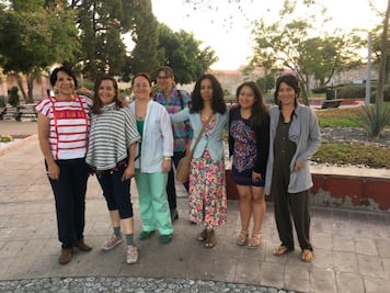 Escritoras donan libros al Cereso