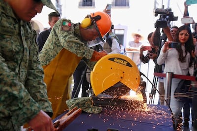 Canjean armas por enseres domésticos en Querétaro