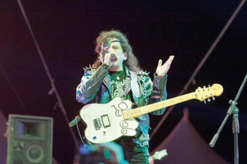 “No es contra la Selección”: Alex Lora