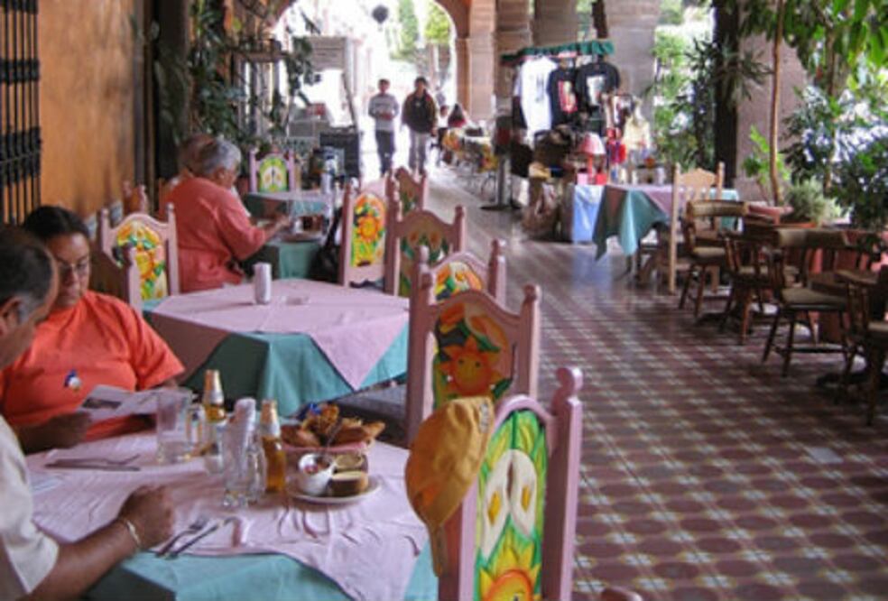 Promueven restaurantes de SJR en México
