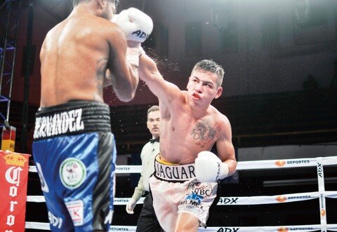 ‘El Jaguar’ retiene su cinturón