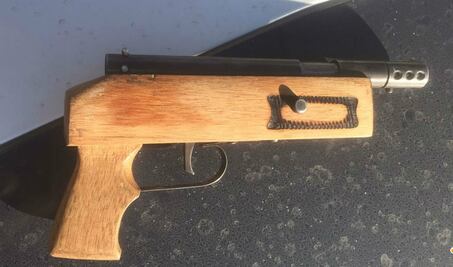 3 detenidos por realizar detonaciones con arma de fuego