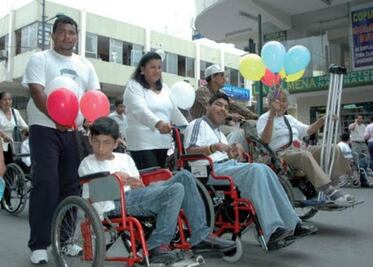 Apoya UAQ alumnos con discapacidad 