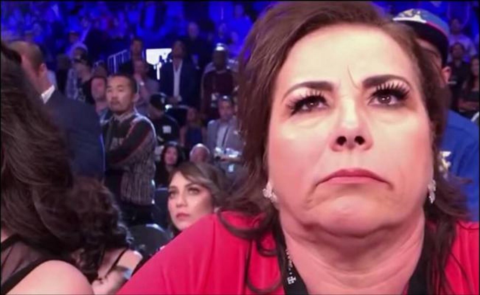 Mamá de "Canelo" enfurece por empate