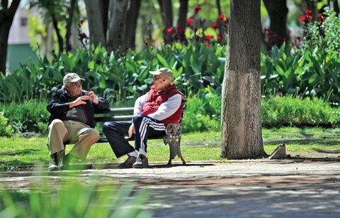 Buscan proteger a adultos mayores