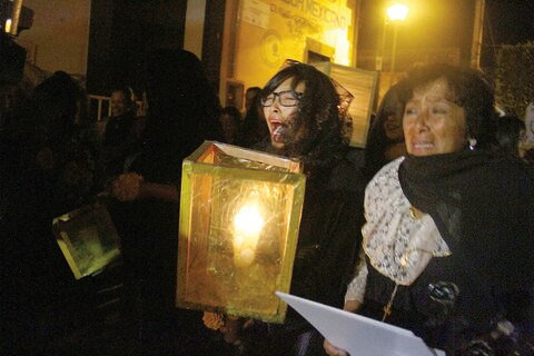 Concursan plañideras en San Juan del Río
