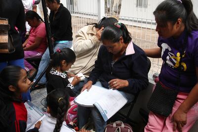 Recibirán indígenas becas de 100%