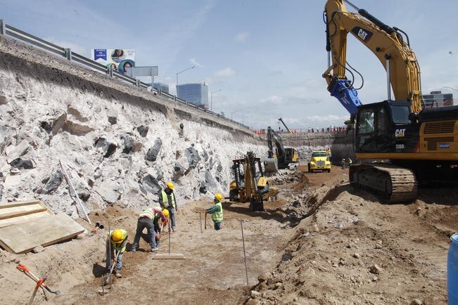 Avanzan obras en Bernardo Quintana