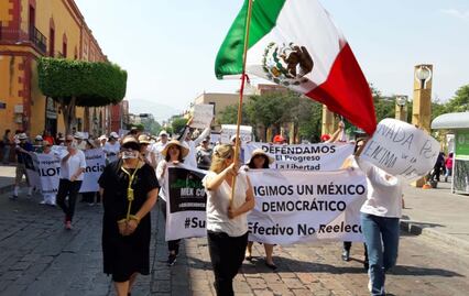 Marchan y protestan contra AMLO