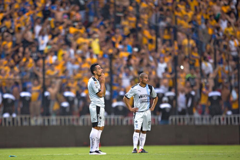 La invasión felina hizo suya el Corregidora, y gozó el triunfo de Tigres, ante la frustración de los emplumados. (SERGIO MEJÍA. IMAGO7)