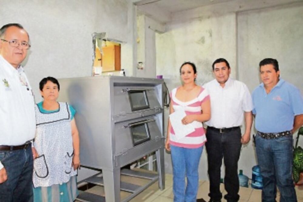 Apoyan con equipo a emprendedores