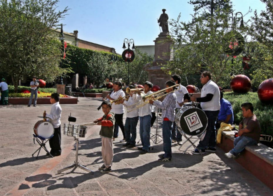  Se manifestaron a través de la música