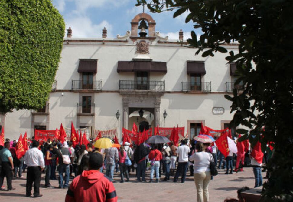 Manifestación frente a Palacio de Gobierno