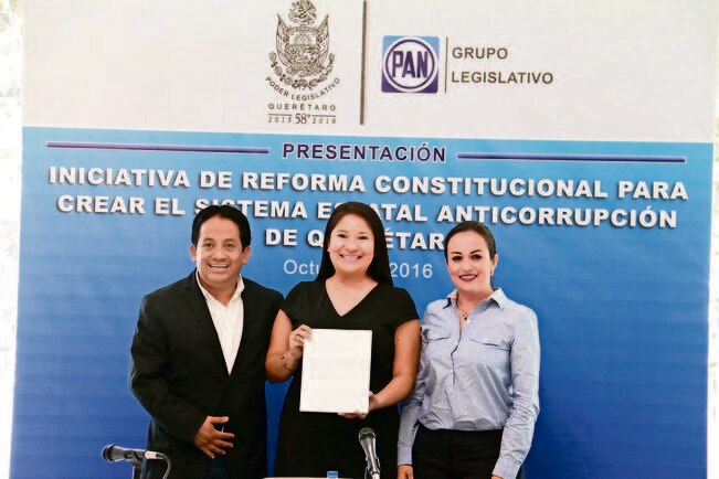 Presenta PAN su iniciativa contra la corrupción