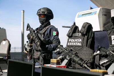 Suben 2 mil pesos el salario de los policías en Querétaro