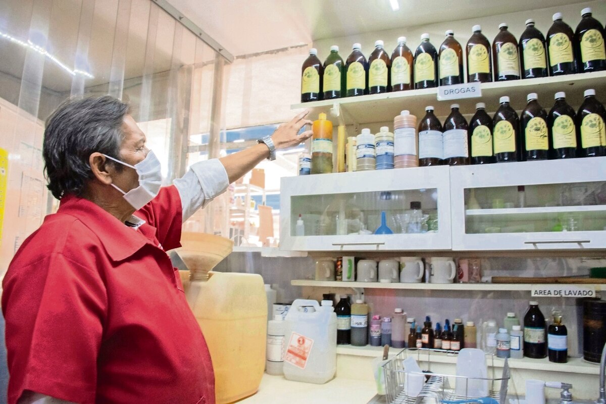 UNA FARMACIA CON 52 AÑOS DE HISTORIA