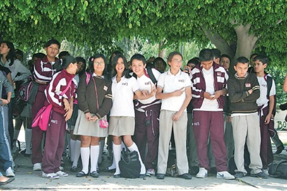 Brinda ayuntamiento programas a jóvenes