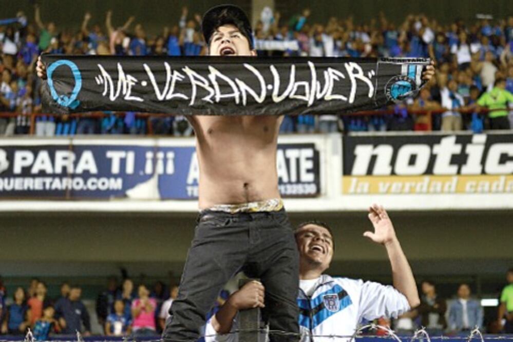 Con multa, despiden a los Gallos