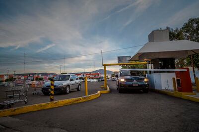 Zapata: gratuidad en estacionamientos deberá analizarse