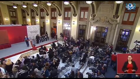 Alerta sísmica interrumpe la conferencia de AMLO en Palacio Nacional