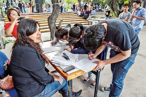 Espera UAQ respuesta del juez contra alza al transporte