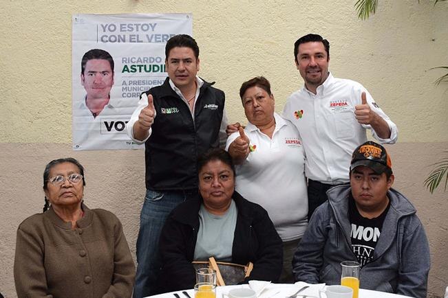 El candidato aseguró que sabe trabajar y gestionar el dinero que se requiere para que las colonias tengan lo que necesitan. / Foto: Especial