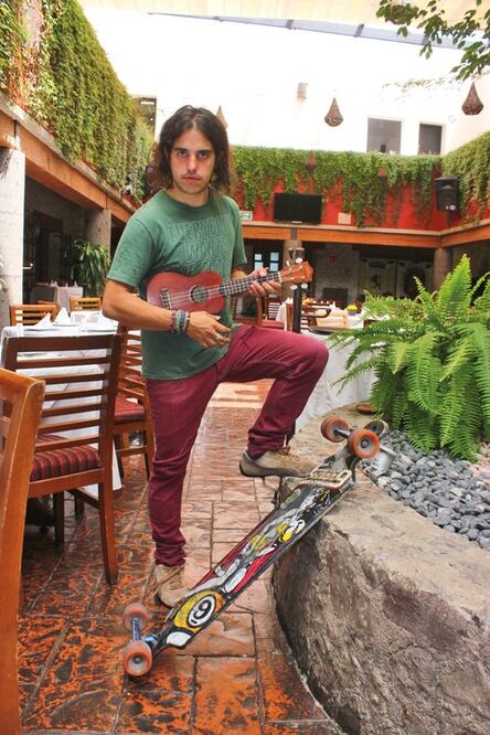 Los sábados son de Mau Carrera