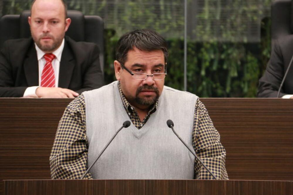 El diputado Carlos Sánchez dice que el dirigente estatal Adolfo Camacho no le ha restituido sus derechos (ARCHIVO EL UNIVERSAL)