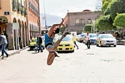 Monólogo para un atleta, un viaje entre el cuerpo, la memoria y la persistencia