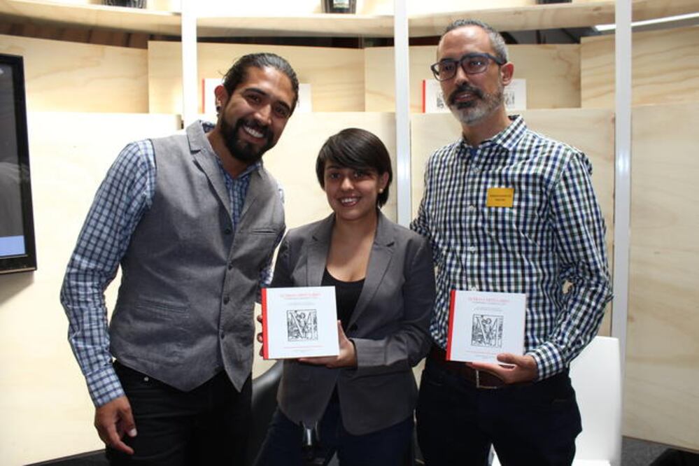 Jorge Rodríguez y Marja Godoy con Bernardo Sarvide, director del Museo Regional de Querétaro (FOTOS: ROCÍO BENÍTEZ. EL UNIVERSAL)