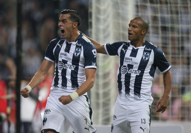 Monterrey arma la fiesta en la sultana