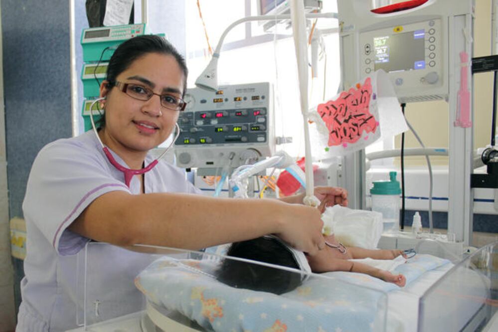 El Sistema de Salud Universitario de la UAQ otorga unos 250 mil atenciones al año, con un promedio de cinco cirugías al día (ESPECIAL)