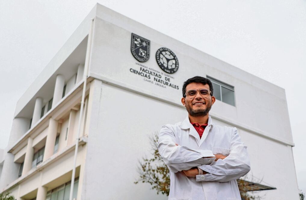 Estudia UAQ veneno para abatir  infecciones