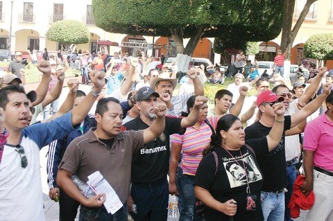 CNTE recluta maestros en escuelas
